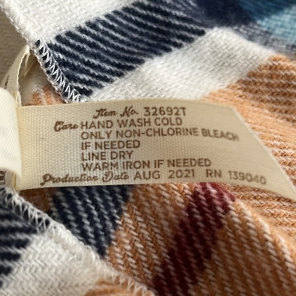 Matilda Jane Just Imagine Paige poncho Womens Windowpane Plaid Tasseled Ruana OS - Picture 9 of 9